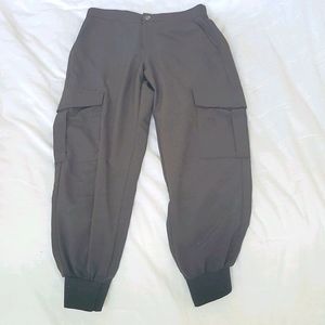 Zara olive Capri pants size small